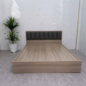 Giường gỗ đơn giản