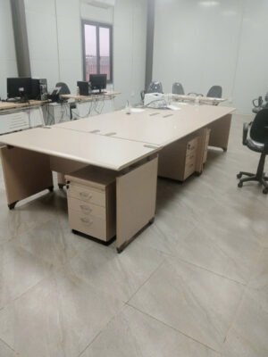 Bàn làm việc laminate forming cong fami lufa